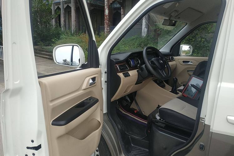 Used Kuayue Kuayue Xing V3 2023 1.5L Gasoline Comfort-Grade 7-Seater Passenger Vehicle