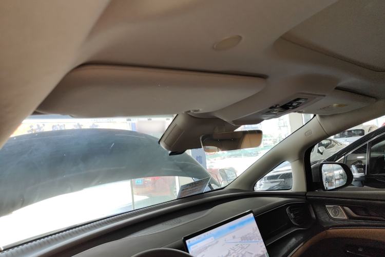 Used Denza D9 2022 DM-i 1040 Prestige Model
