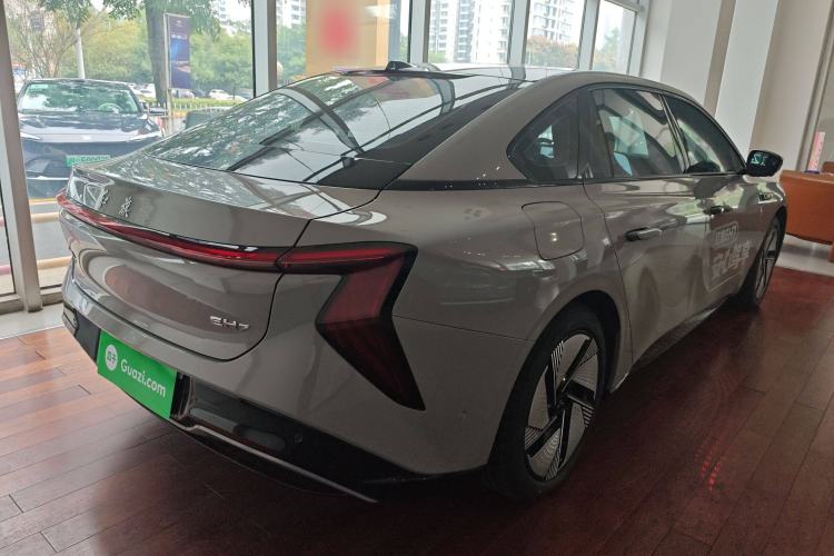 Used Hongqi EH7 2025 640 All-Wheel Drive Smart Selection Edition