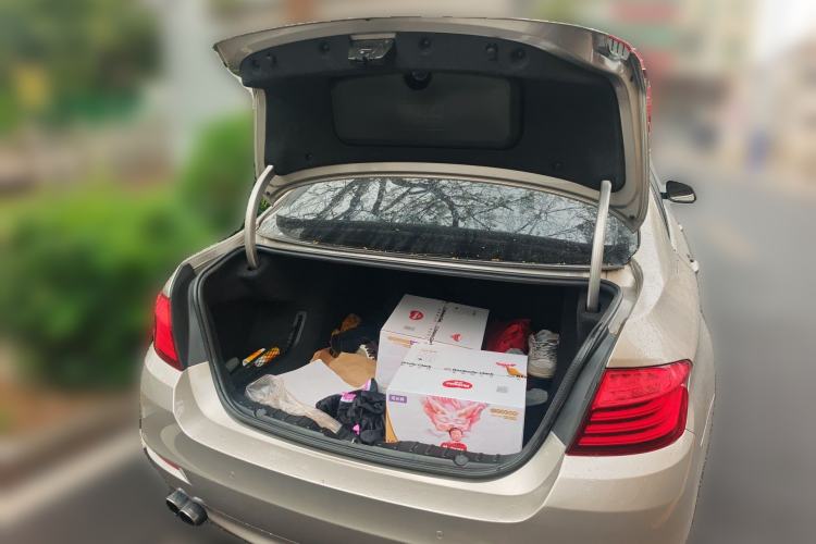 Used BMW 5 Series 2014 525Li Leading Model Trunk