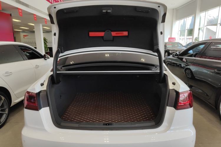 Used Audi A6L 2016 TFSI Technology Edition Trunk