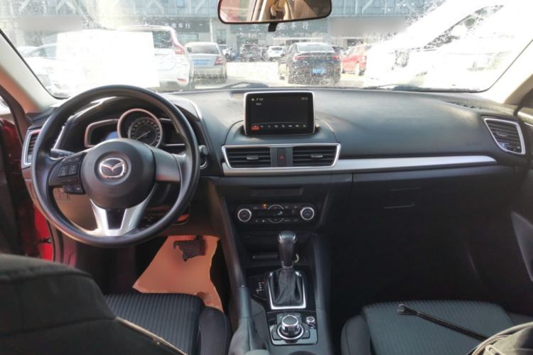 Used Mazda Mazda 3 Axela 2014 Sedan 1.5L Automatic Luxury Model