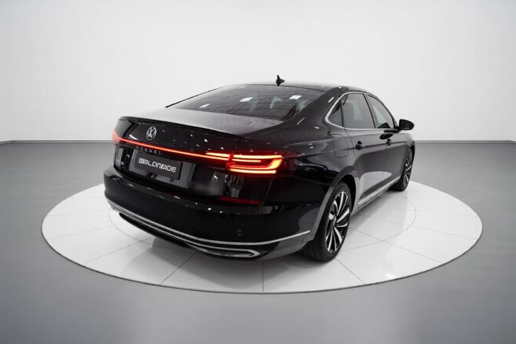Used Volkswagen Passat 2022 330TSI Starry Elite Edition Rear Right 45 Deg