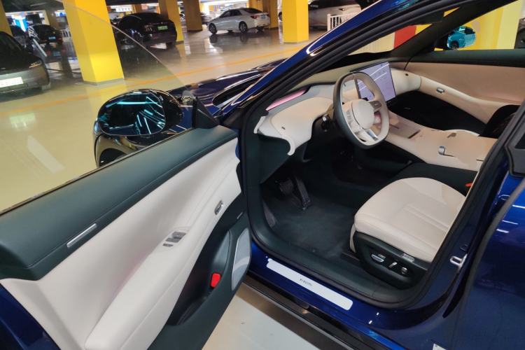 Used Xiaomi Auto YU7 2025 Ultra-Long Range High-Performance All-Wheel-Drive Max Edition
