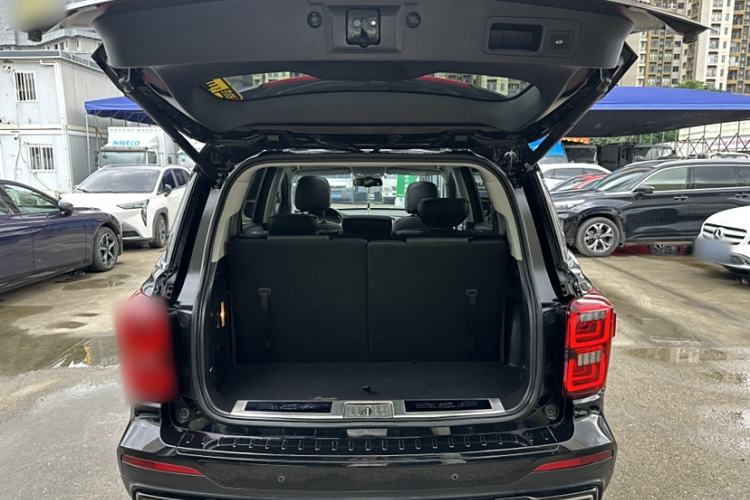 Used GAC Trumpchi GS8 2021 390T Two-Wheel-Drive Dark Knight Edition Trunk