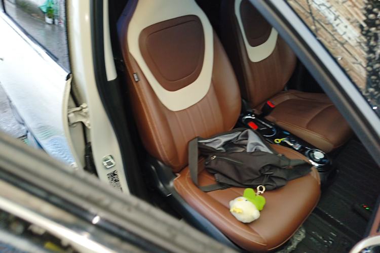 Used Wuling Bingo 2023 410 km Lingxi Deluxe Edition Right Front Seat