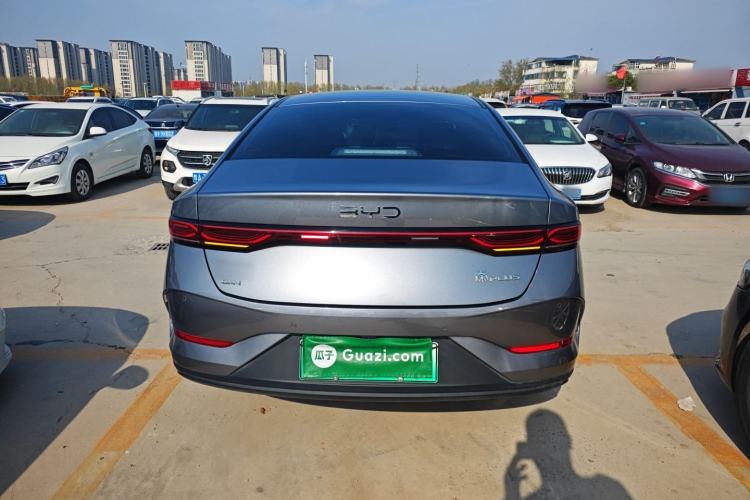 Used BYD Qin PLUS 2025 DM-i Smart Drive 55KM Leading Model
