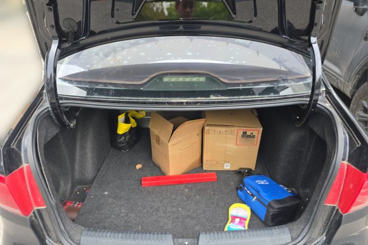 Used Volkswagen Santana 2013 1.6L Manual Comfort Edition