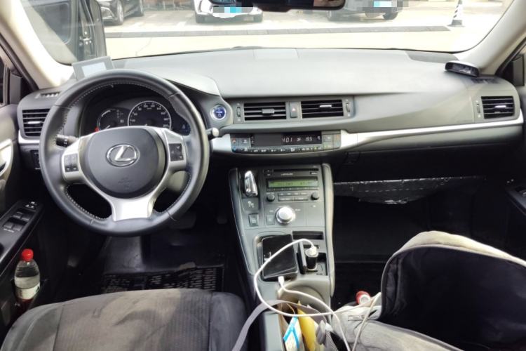 Used Lexus CT 2013 CT200h Elite Edition Center Console