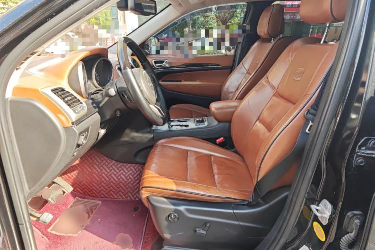 Used Jeep Grand Cherokee 2012 3.6L Flagship Navigation Edition
