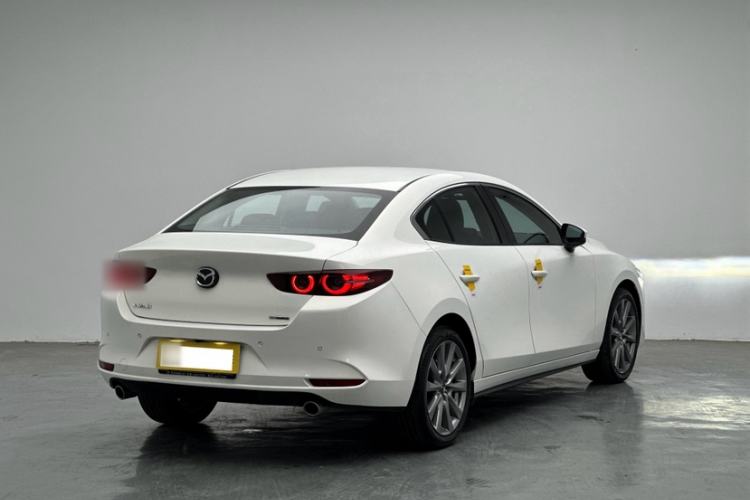 Used Mazda Mazda 3 Axela 2023 2.0L Automatic ZhiZhen Edition
