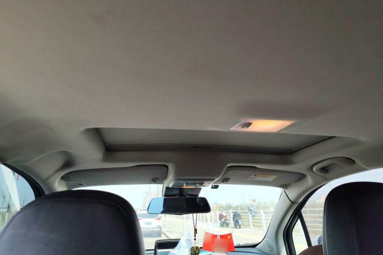 Used Buick Encore 2015 1.4T Automatic Two-Wheel Drive Urban Elite Version