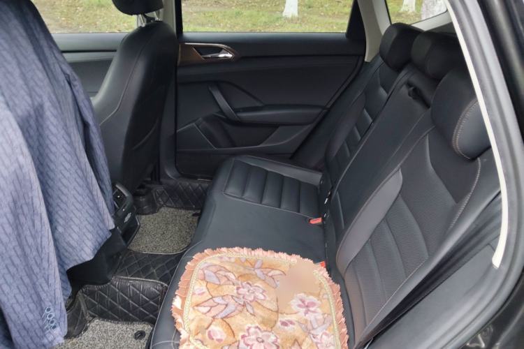 Used Volkswagen Tharu 2020 280TSI Two-Wheel Drive Luxury Plus Version China VI Standard Left Rear Seat