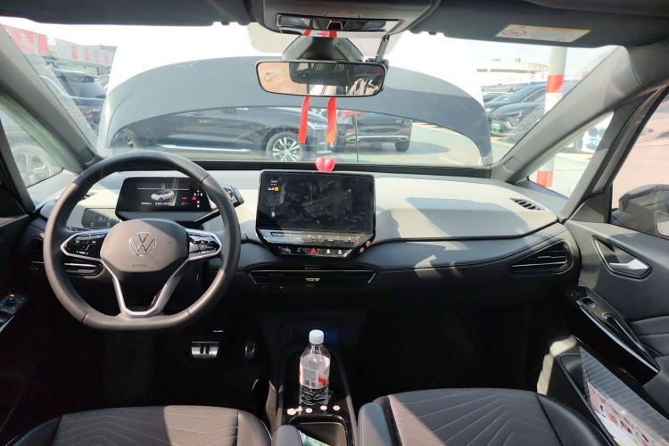 Used Volkswagen ID.3 2024 Outstanding Edition Center Console