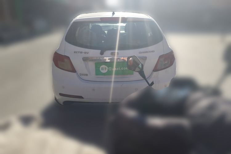 Used Geely Auto Classic Emgrand 2013 Hatchback 1.5L Manual Luxury Model