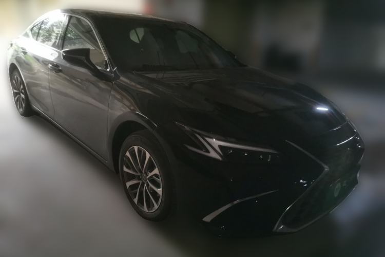 Used Lexus ES 2025 200 Premium Edition
