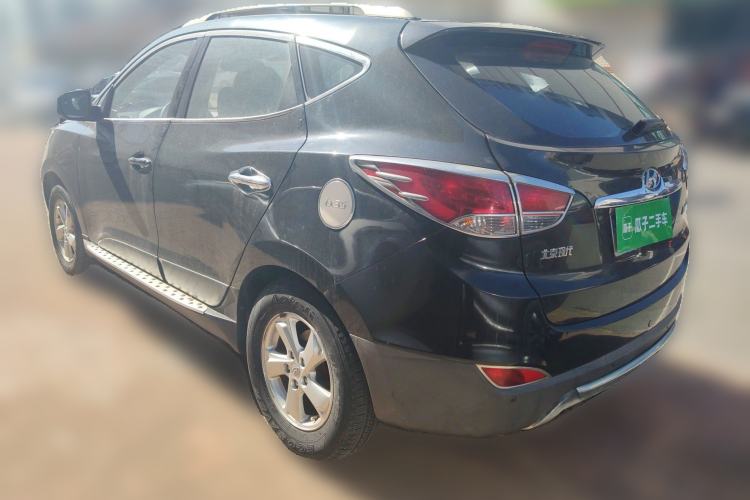 Used Hyundai ix35 2010 2.0L Automatic Two-Wheel Drive New Edition GL Rear Left 45 Deg