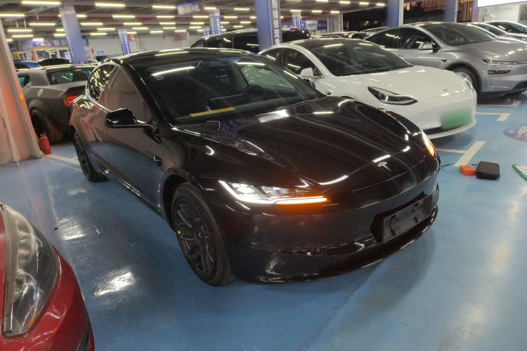 Used Tesla Model 3 2023 Rear-Wheel-Drive Version Exterior 1