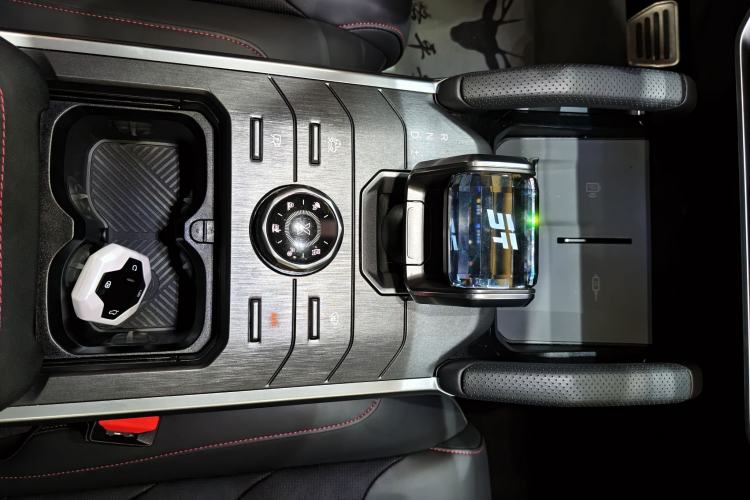 Used JETOUR Traveler 2023 2.0T Four-Wheel Drive Conqueror