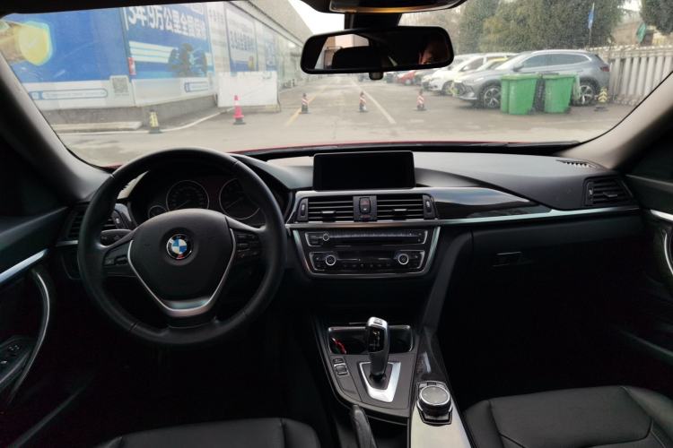 Used BMW 3 Series GT 2014 320i Design Package Model