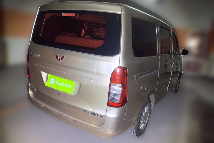 Used Wuling Rongguang V 2016 1.5L Standard Version
