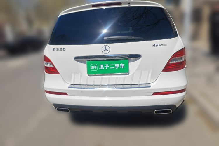 Used Mercedes-Benz R-Class 2017 R 320 4MATIC Business Edition Prestige Model
