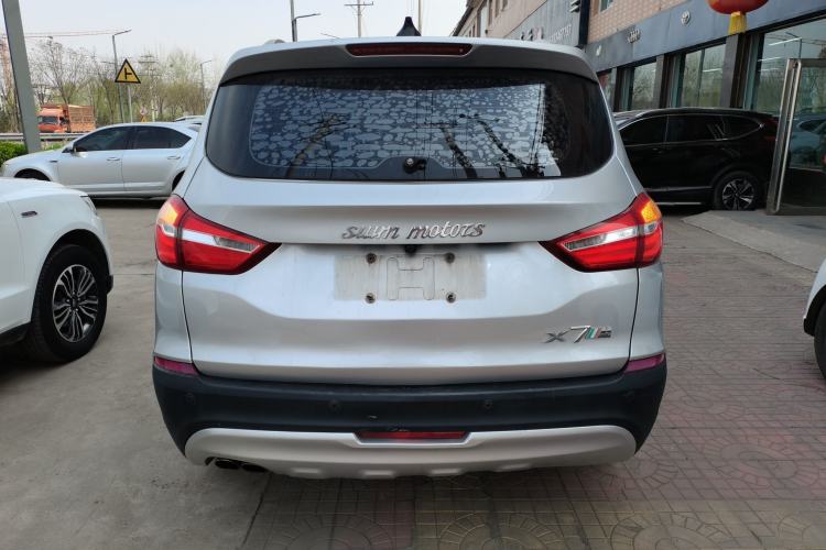 Used SWM X7 2016 1.8L Manual Luxury Edition 7 Seats

