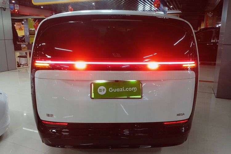 Used Li Auto MEGA 2024 Ultra Model