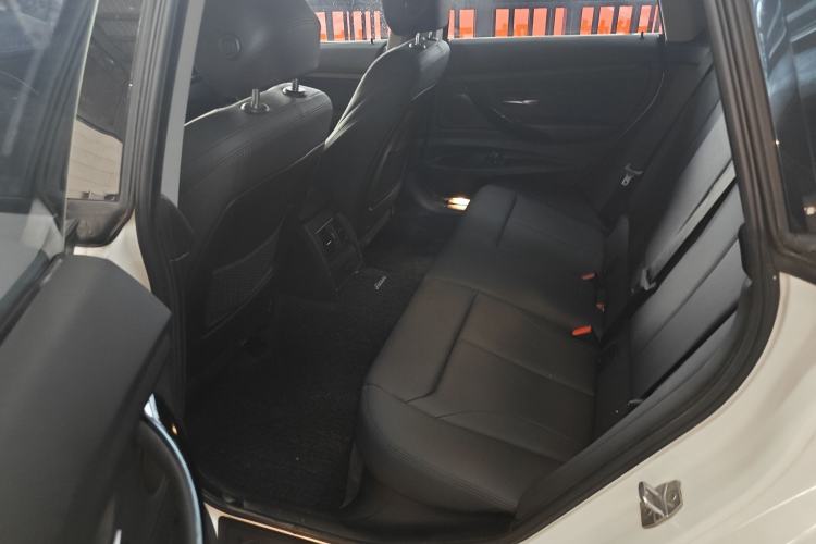 Used BMW 3 Series GT 2018 320i Sport Edition
