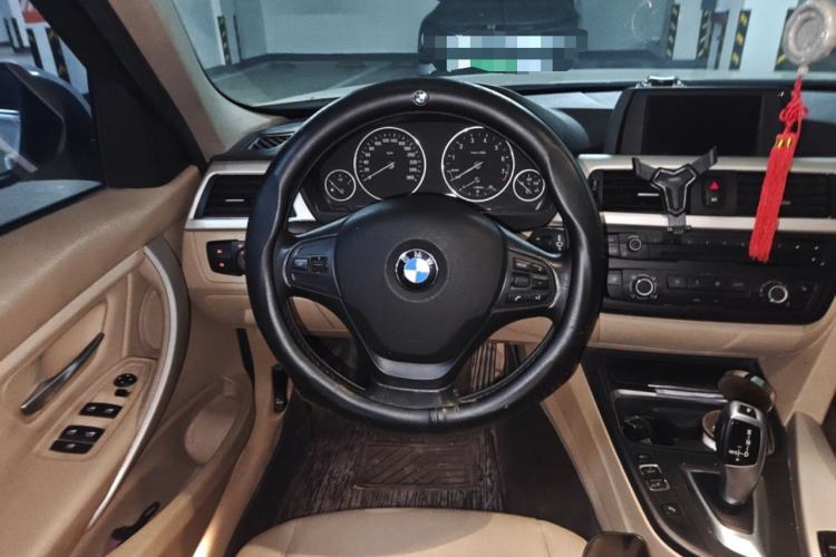 Used BMW 3 Series 2015 316Li Fashion Model