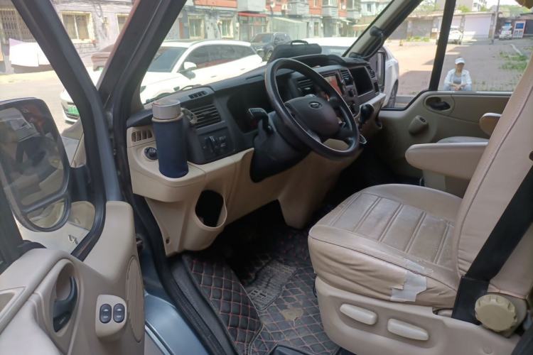 Used Ford Transit Custom 2015 2.4T Short Wheelbase 7-Seater Mid-Height Passenger Van
