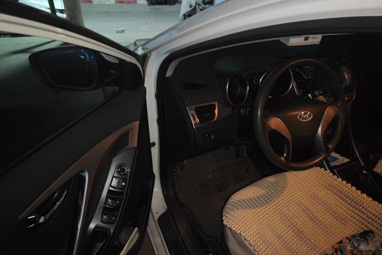 Used Hyundai Elantra (5th Generation / Langdong) 2012 1.6L Manual Leading Model Driver Seat