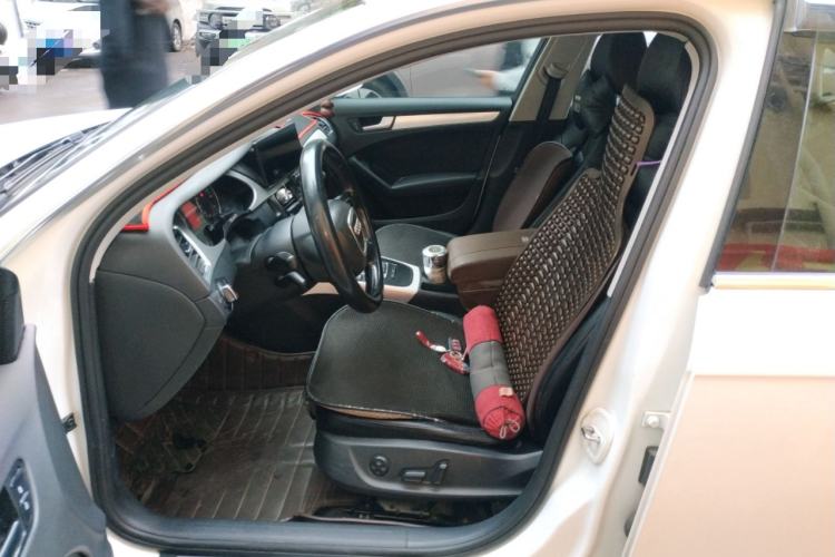 Used Audi A4L 2012 2.0 TFSI automatic standard version