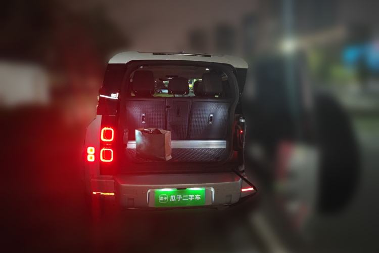 Used Land Rover Defender 2023 Facelift 90 3.0T P400 XS