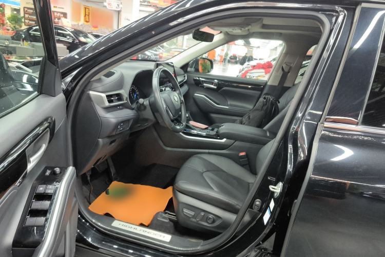 Used Toyota Highlander 2022 Dual-Engine 2.5L Four-Wheel Drive Prestige Version 7 Seats