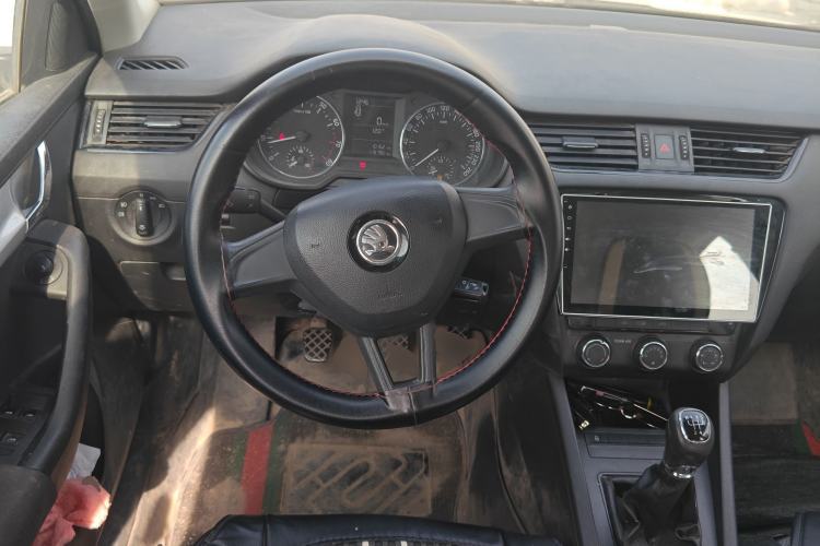 Used Skoda Octavia 2017 1.6L Manual Front-Wheel-Drive Version