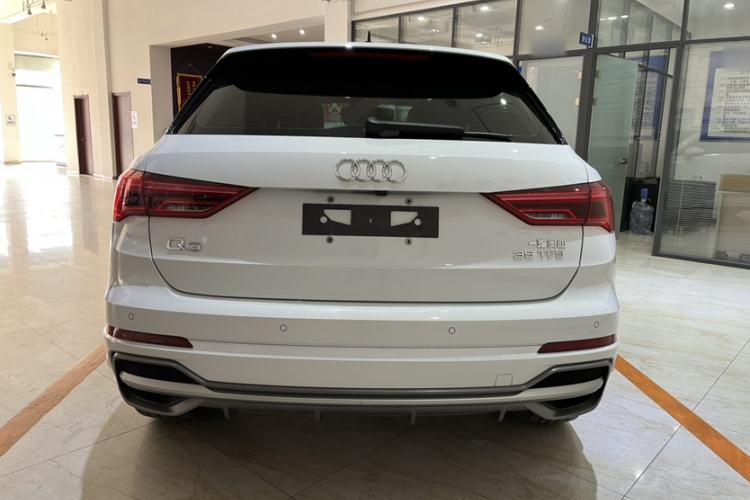 Used Audi Q3 2022 35 TFSI Fashion Dynamic Model
