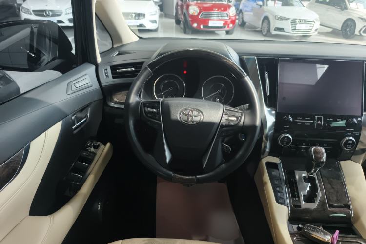 Used Toyota Vellfire 2023 Crown Dual-Engine 2.5L HV Prestige Edition
