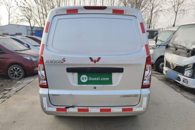 Used Wuling Rongguang S 2023 1.5L Basic Enclosed-Window Vehicle 2 Seats
