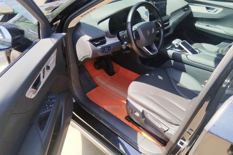 Used Hongqi E-QM5 2024 610 km PLUS Driver Seat