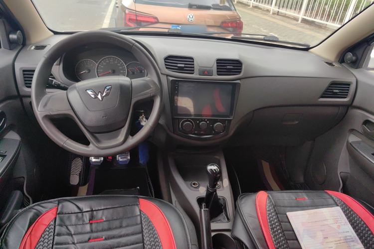 Used Wuling Hongguang 2015 1.5L S Base Model China IV