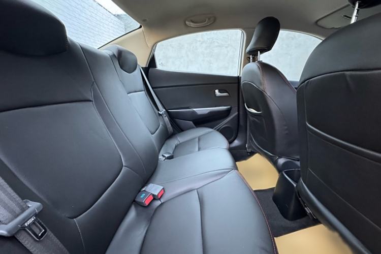 Used Kia K2 2015 Sedan 1.4L MT GLS
