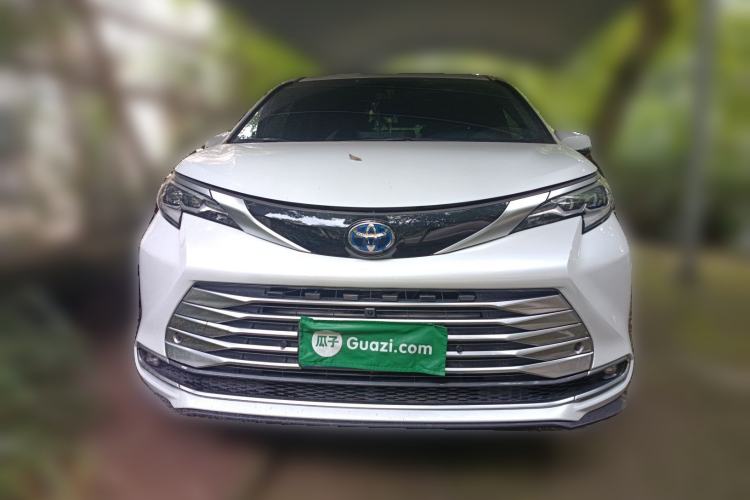 Used Toyota SIENNA 2021 2.5L Hybrid Platinum Edition
