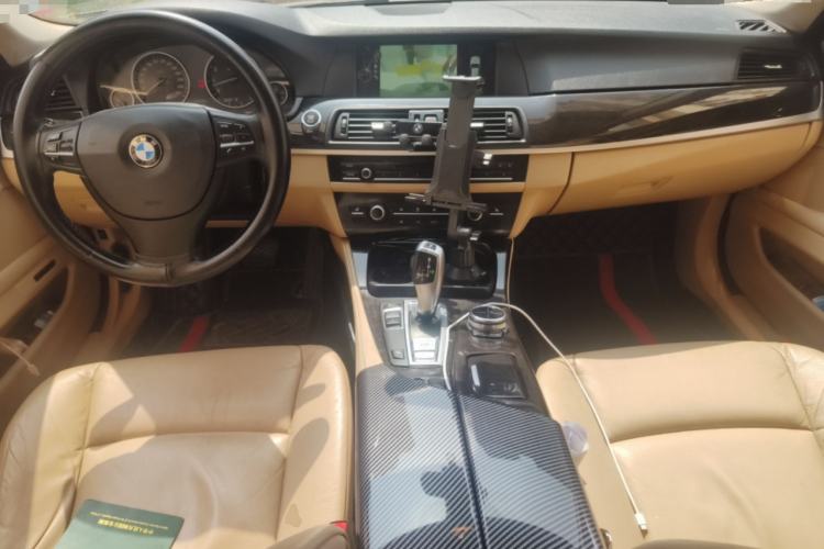 Used BMW 5 Series 2013 525Li Luxury Model
