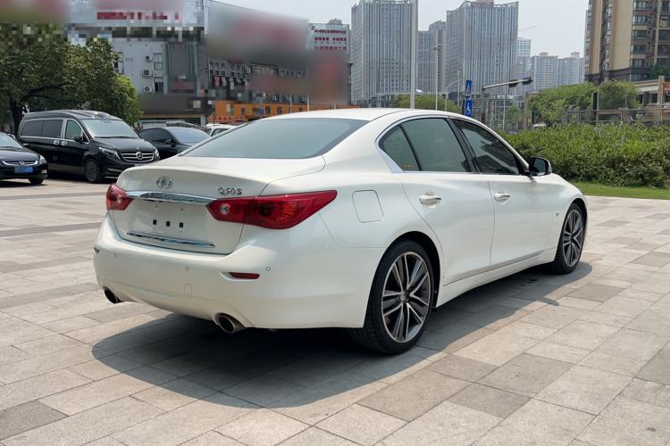 Used Infiniti Q50 2014 3.7L Luxury Sport Edition Exterior 4