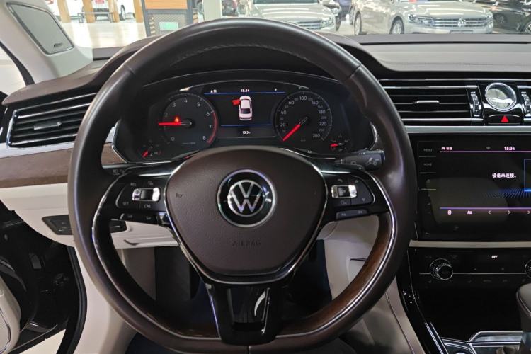 Used Volkswagen Phideon 2021 380TSI Prestige Edition
