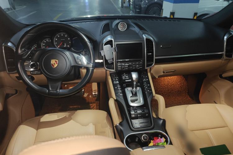 Used Porsche Cayenne 2014 Cayenne Platinum Edition 3.0T