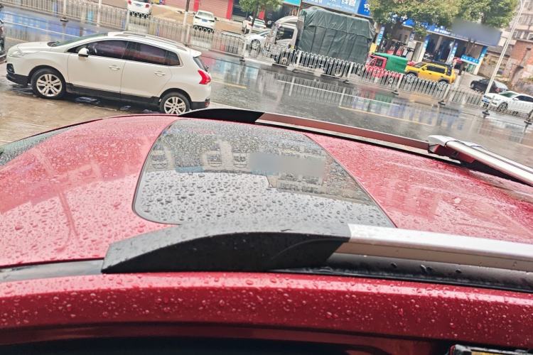 Used Chevrolet Trax 2016 1.4T Manual Two-Wheel Drive Comfort Version with Sunroof
