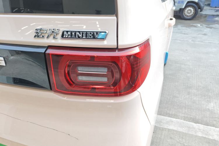 Used Wuling Hongguang MINIEV 2021 Macaron Fashion Model Lithium Iron Phosphate
