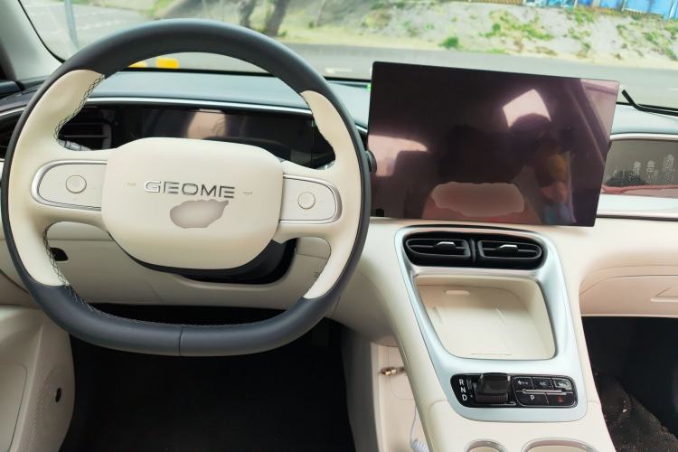 Used Geely Galaxy Geome 2025 UP 410km Exploration+ Edition
